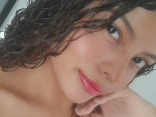 色情视频聊天 LuluPeach069