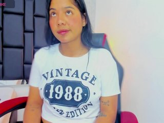 色情视频聊天 lunawildvc