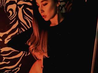 色情视频聊天 LuxxurydiamonD