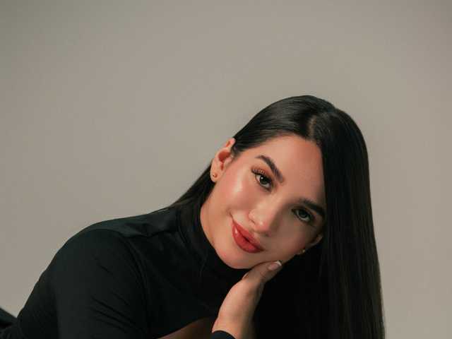 个人资料的照片 lyrabellini