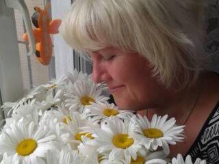 色情视频聊天 madamluda70