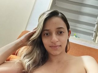 色情视频聊天 MaddieLoyd