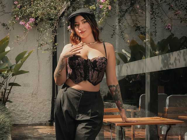 个人资料的照片 MaddisonCollins