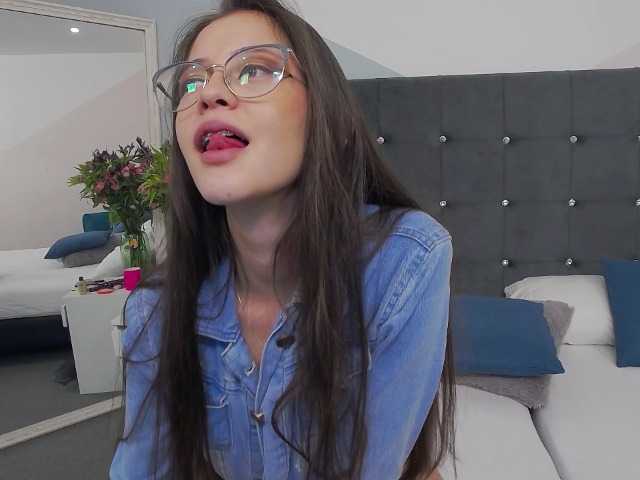 广播屏幕截图 MadieMoore