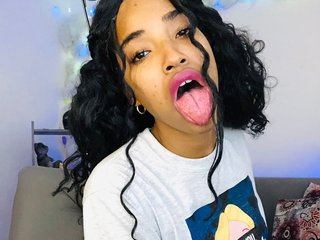 色情视频聊天 MadyH98