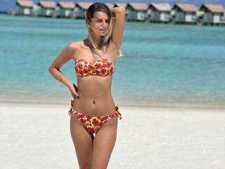 色情视频聊天 MajaTheBee