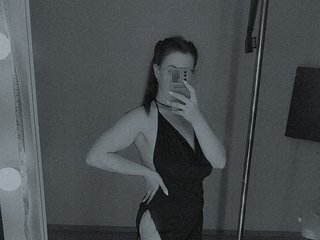 色情视频聊天 Mandarinka8