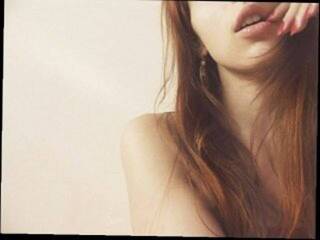 色情视频聊天 Vredinakissx