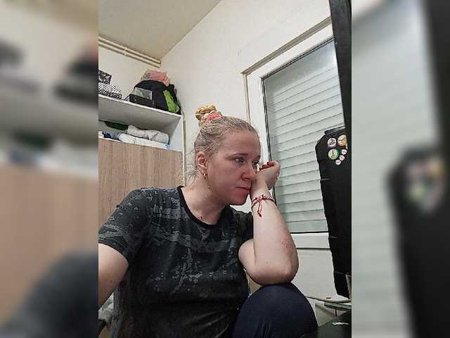 广播屏幕截图 lorenarubia