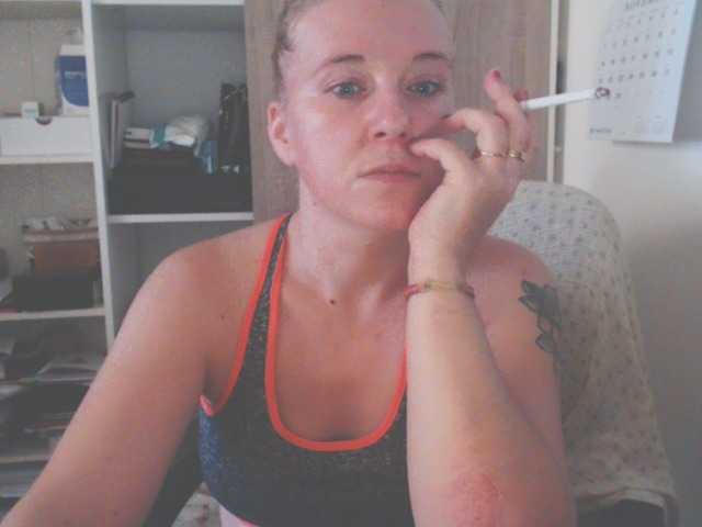 广播屏幕截图 lorenarubia