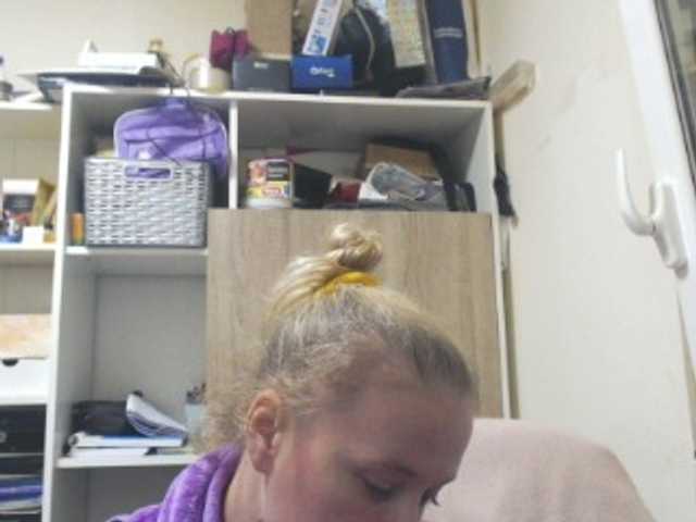 广播屏幕截图 lorenarubia