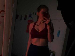 色情视频聊天 Marivellaa