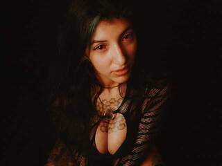 色情视频聊天 Marllena