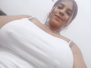 色情视频聊天 Martinaeliana01