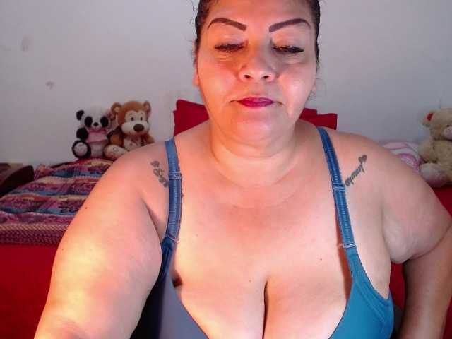 相片 Maturextgreat #bbw #bigbelly #bigboobs #bigass #grandma #milf #gilf #latina @total 600 @sofar 600 @remain 0