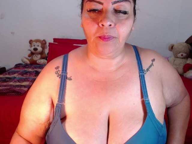 相片 Maturextgreat #bbw #bigbelly #bigboobs #bigass #grandma #milf #gilf #latina @total 600 @sofar 600 @remain 0