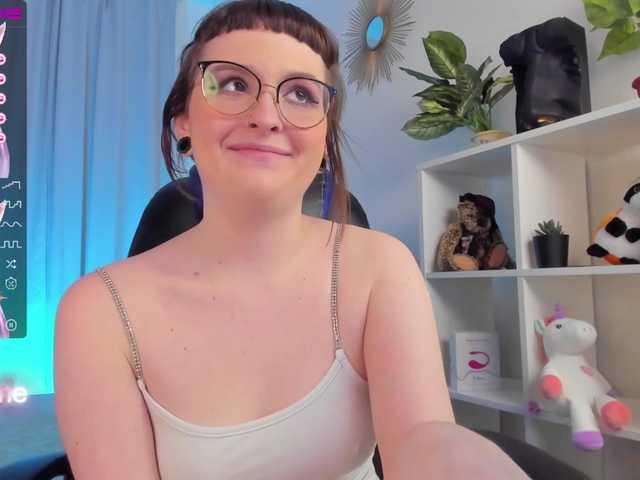 广播屏幕截图 Maya-Hain