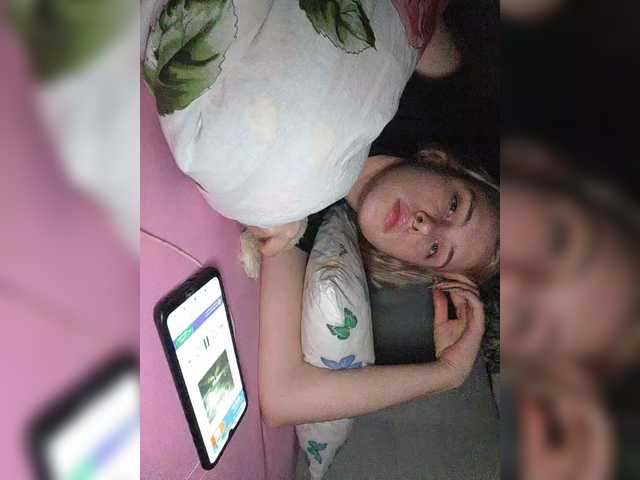 广播屏幕截图 xoxoxo_adelin