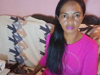 色情视频聊天 Meganqueen