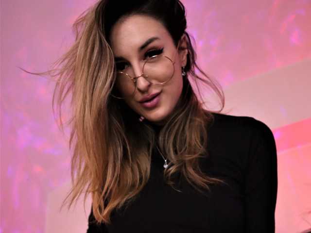 个人资料的照片 melinastyles