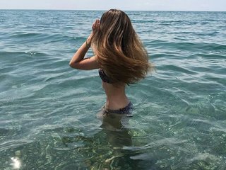 色情视频聊天 melodykristin