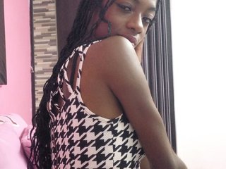 色情视频聊天 melyzzaqueen