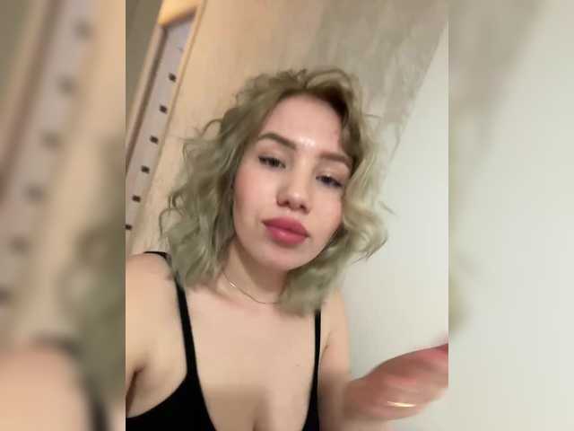 广播屏幕截图 MerriiiRosalee