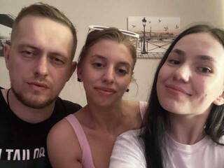 色情视频聊天 Mersedesbenz2