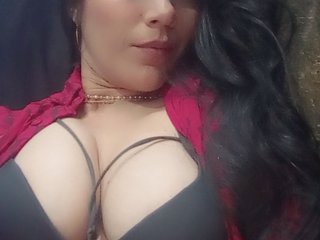 色情视频聊天 Miahernandez1