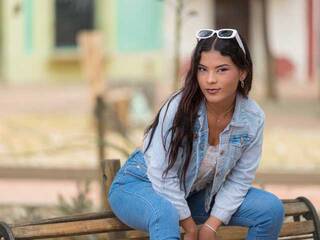 色情视频聊天 Miaynocolucci