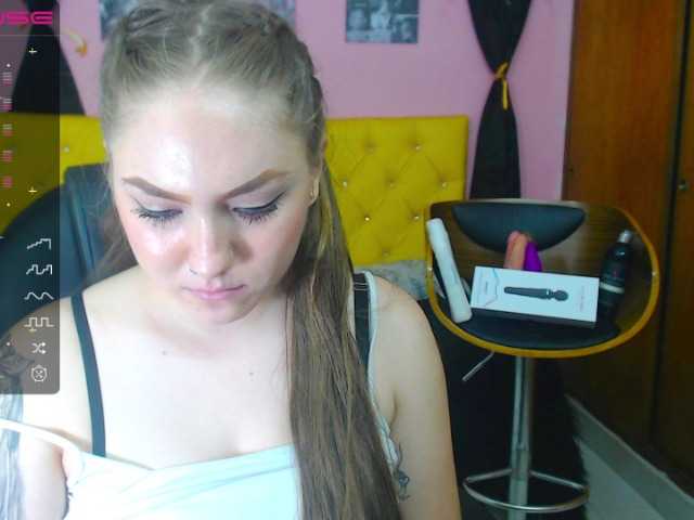 广播屏幕截图 MicaelaSmith