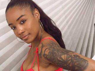 色情视频聊天 michellEevans