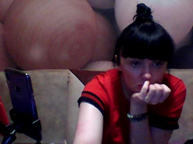 广播屏幕截图 MichelleNiks