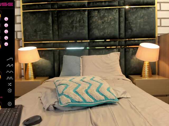 广播屏幕截图 MiiaJones