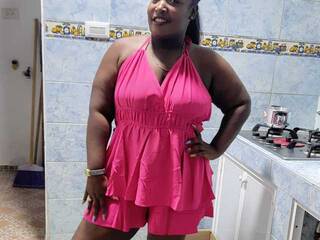 色情视频聊天 MikaelaTaylor