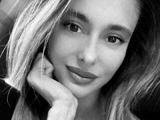 色情视频聊天 Mikkajul