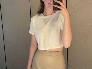 色情视频聊天 Milan-a-mil