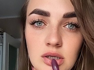 色情视频聊天 MilanaXoXo