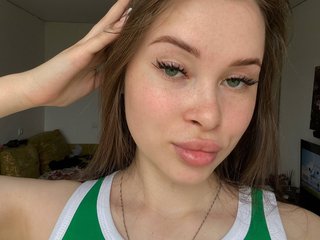 色情视频聊天 MilkyMaus