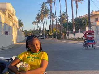 色情视频聊天 Mirellaa