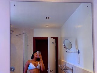 色情视频聊天 MissBehavin69