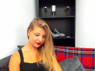 相片 missicute Welcome here guys I'm #neww here we should have fun today.) #young #innocent #18 #teen #schoolgirl #roleplay #french #daddy #young #c2c #squirt #lovense #blonde