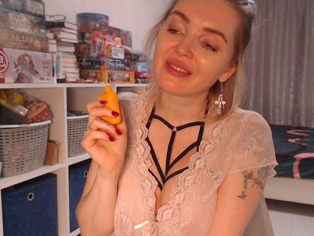 广播屏幕截图 MyMilfAnnette