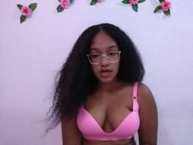 相片 misslondon Hello everyone! It's my first day on the site. Let's get to know each other! :) Lovense lush is on btw. #Lovense #Chatear #Mostrar #Tocar coño #Eyacular #Latina #Ebony #new #18