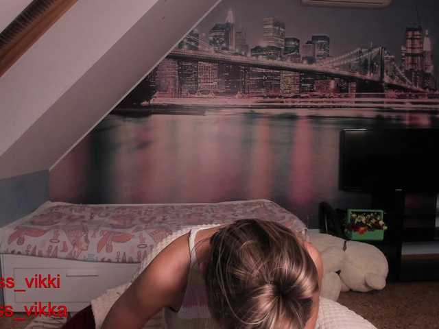 广播屏幕截图 misss-vikki