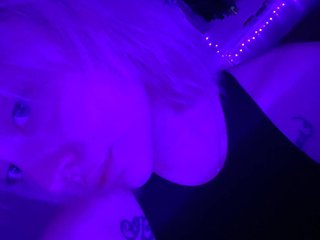 色情视频聊天 MistikDoll