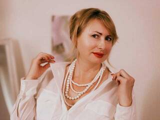 色情视频聊天 MonicaMoor