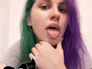 色情视频聊天 MonikaGrays