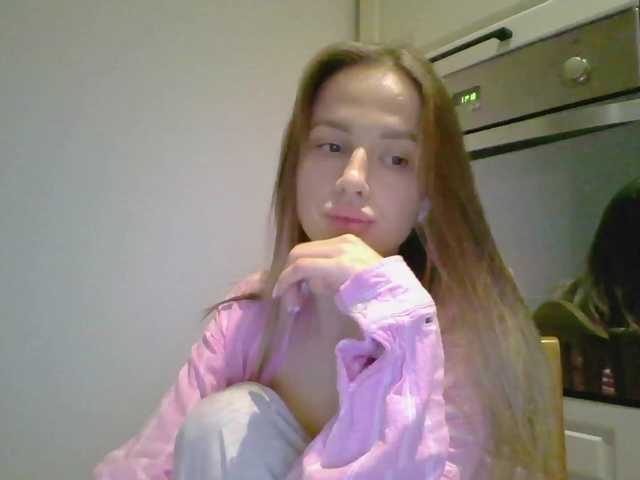 广播屏幕截图 monikaXRoses