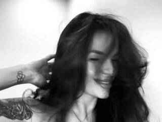 色情视频聊天 moretta96